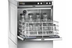 undercounter glass washer with glasses 